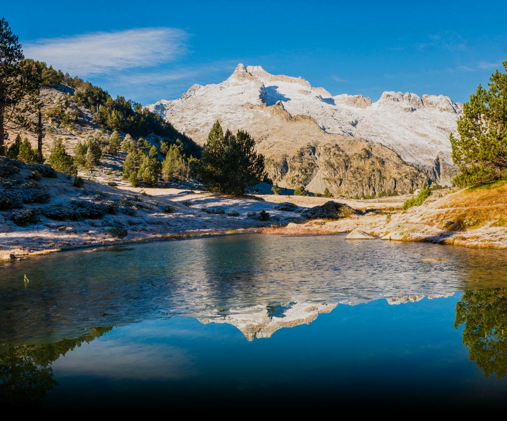 Néouvielle depuis le lac d'Aumar dans la réserve du Néouvielle