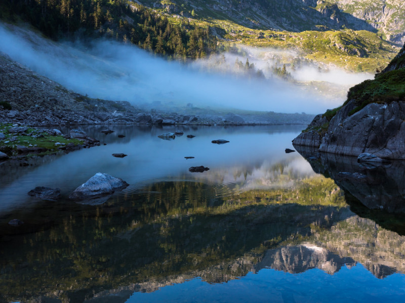 Brume sur le lac de plaa du prat Brume sur le lac de plaa du prat